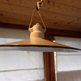 2 Industrial-style hanging lamps