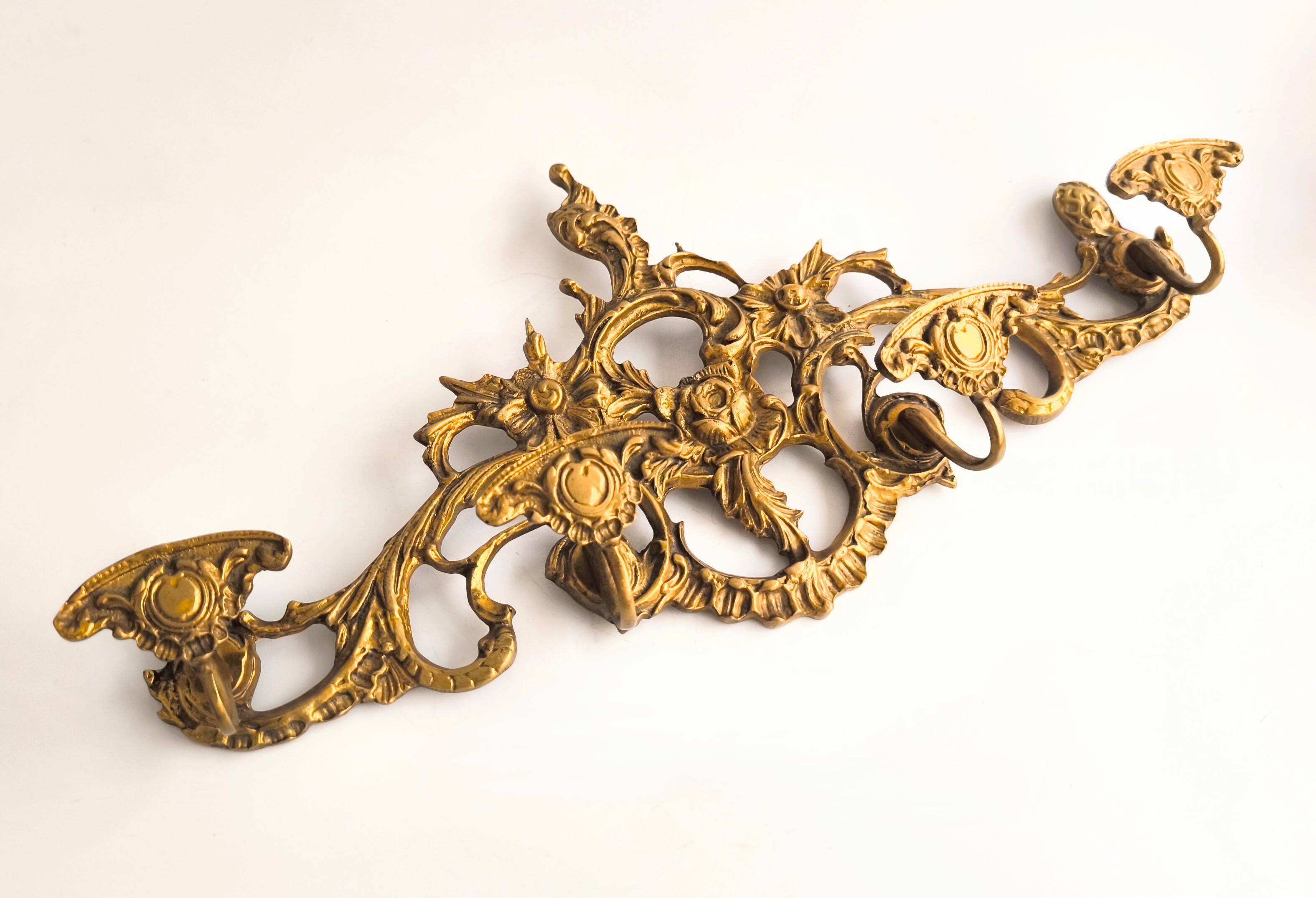 Perchero de bronce francés estilo Imperial