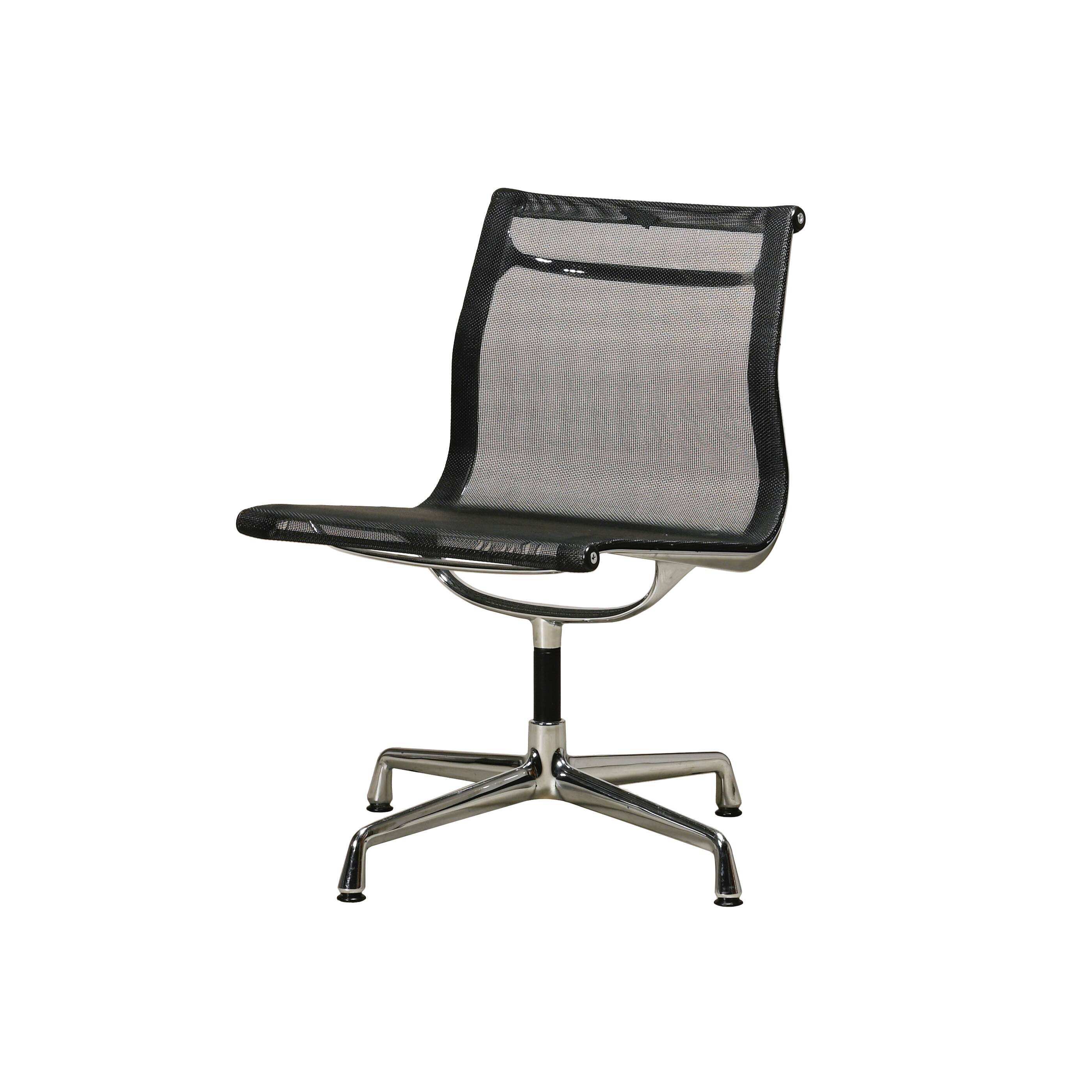 Eames Aluminum Group EA106 Dining Chairs in Black Netweave Mesh, Vitra
