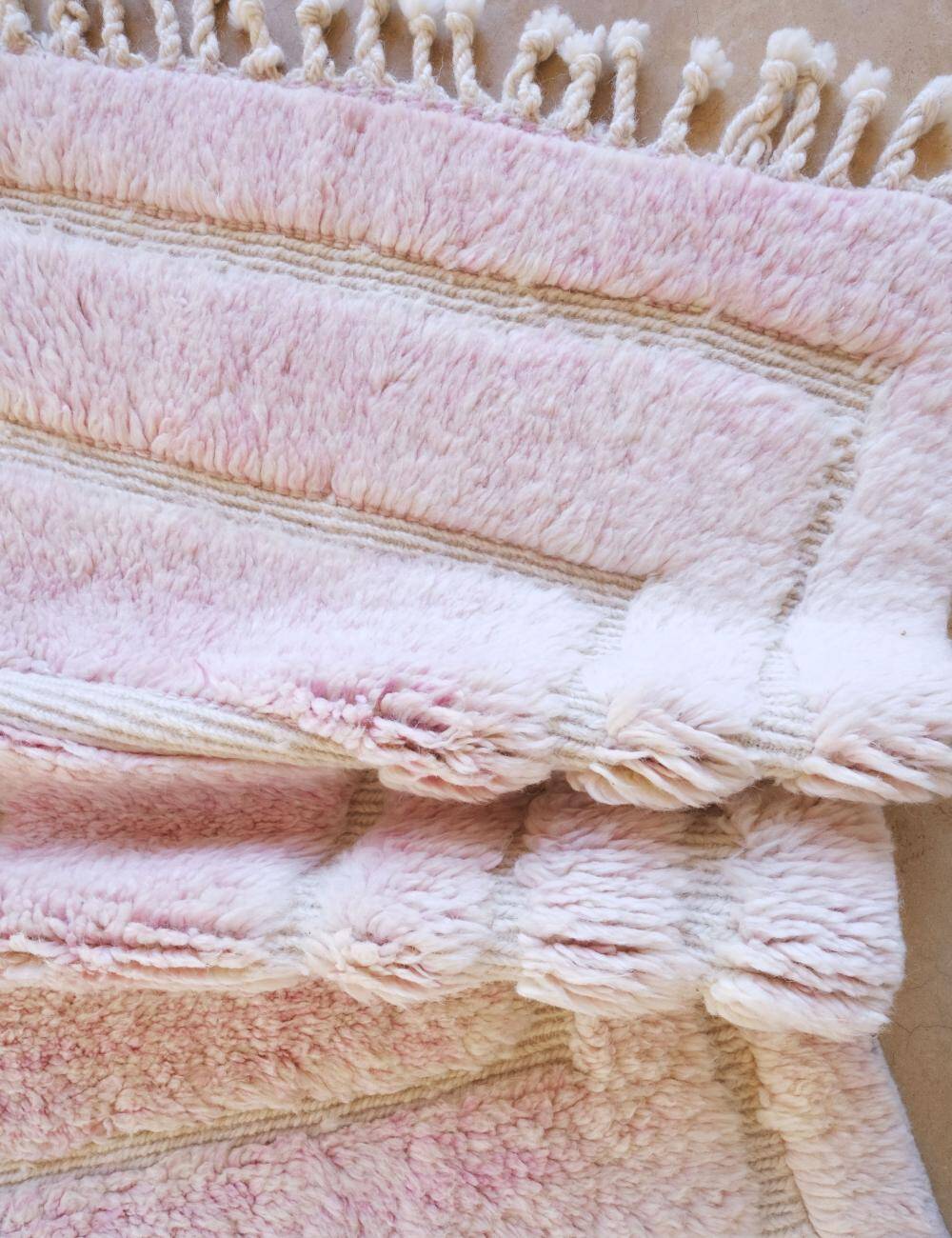 Light Pink Beni Ourain Rug - 117 x 82 cm