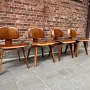 Set of 4 DCW chairs in walnut, Charles & Ray Eames, Herman Miller, 1950s