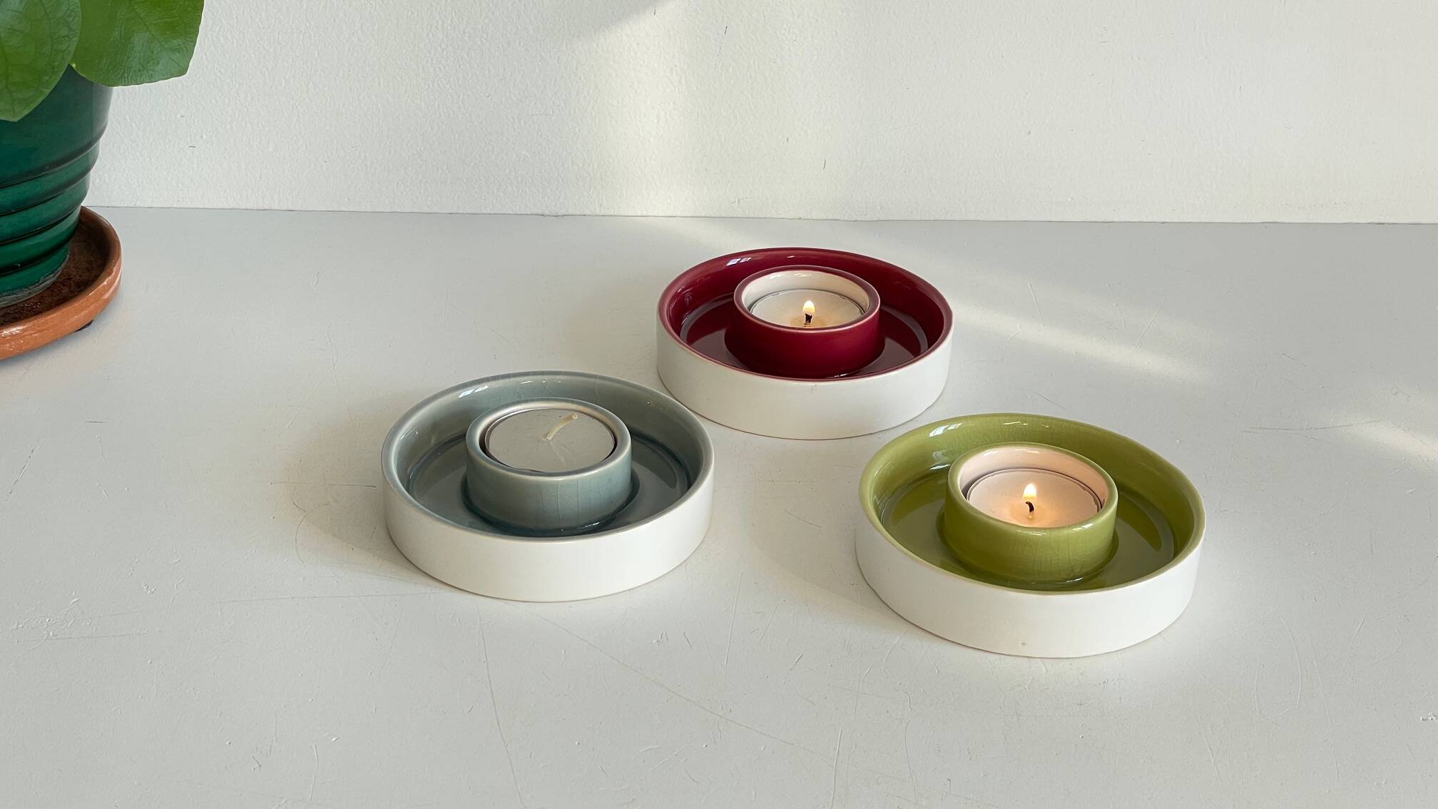 BOUGEOIRS Cracked Ceramic Candle Holder