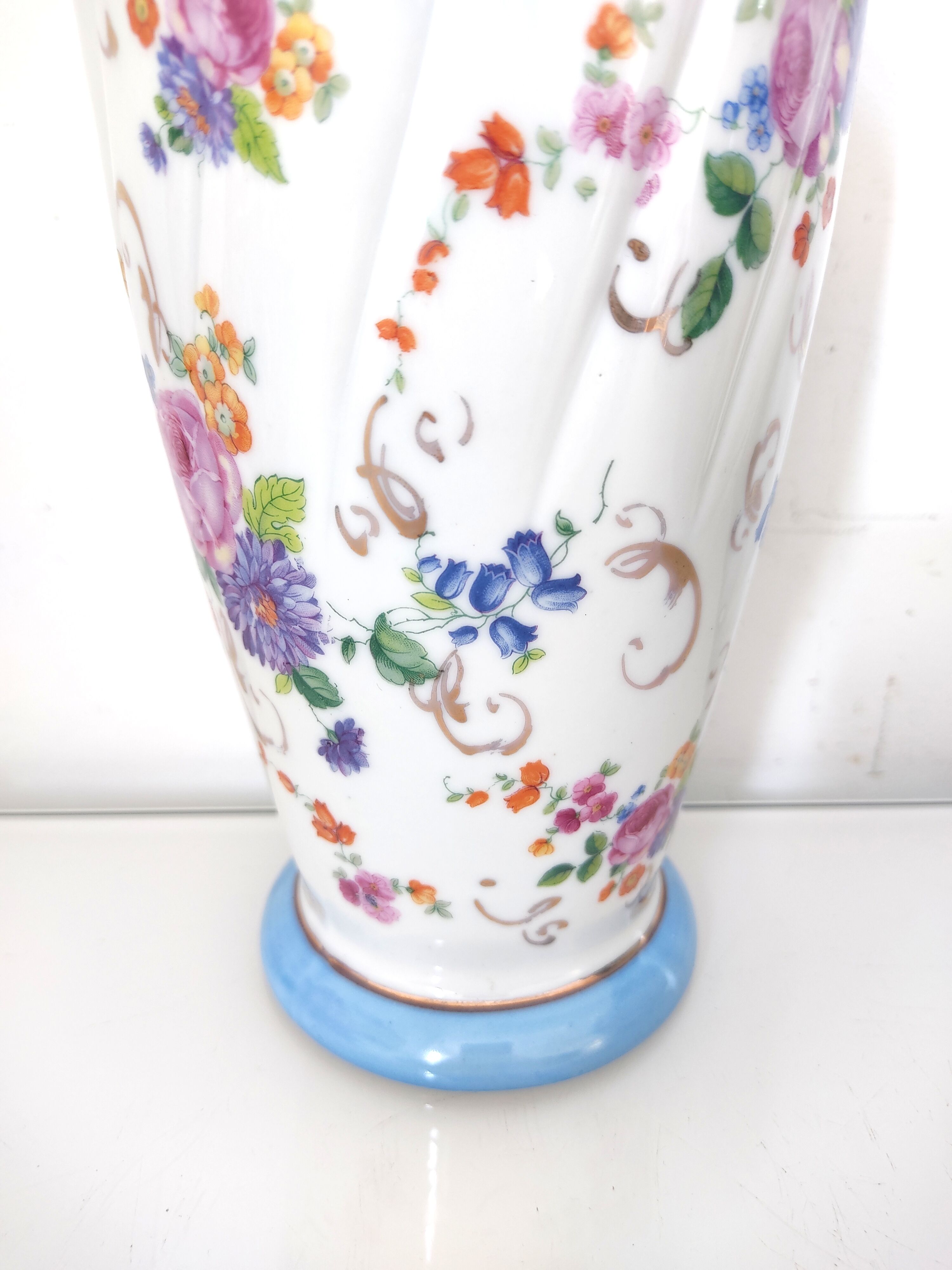 VF Paris flower vase