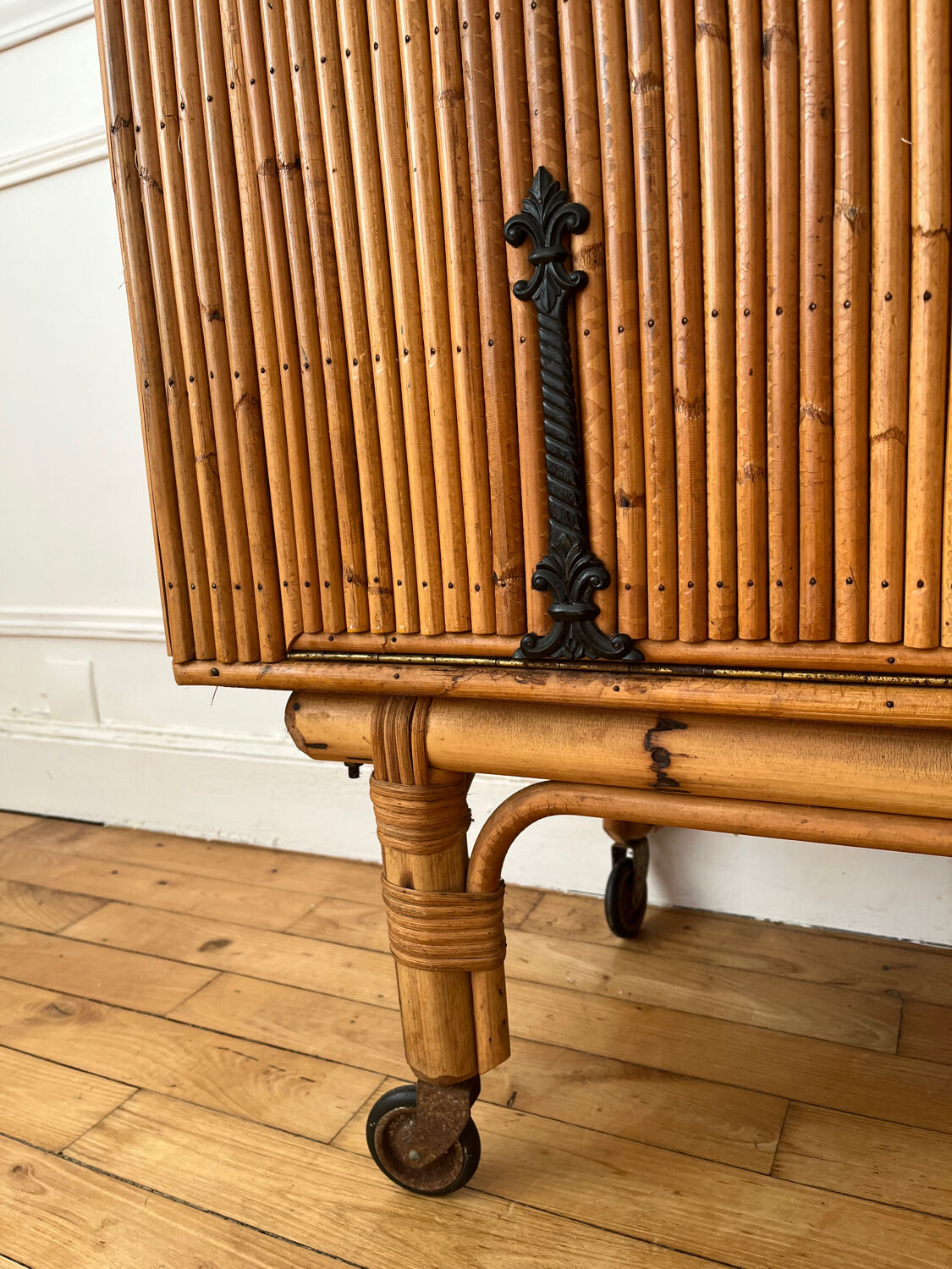 Vintage rattan bar furniture