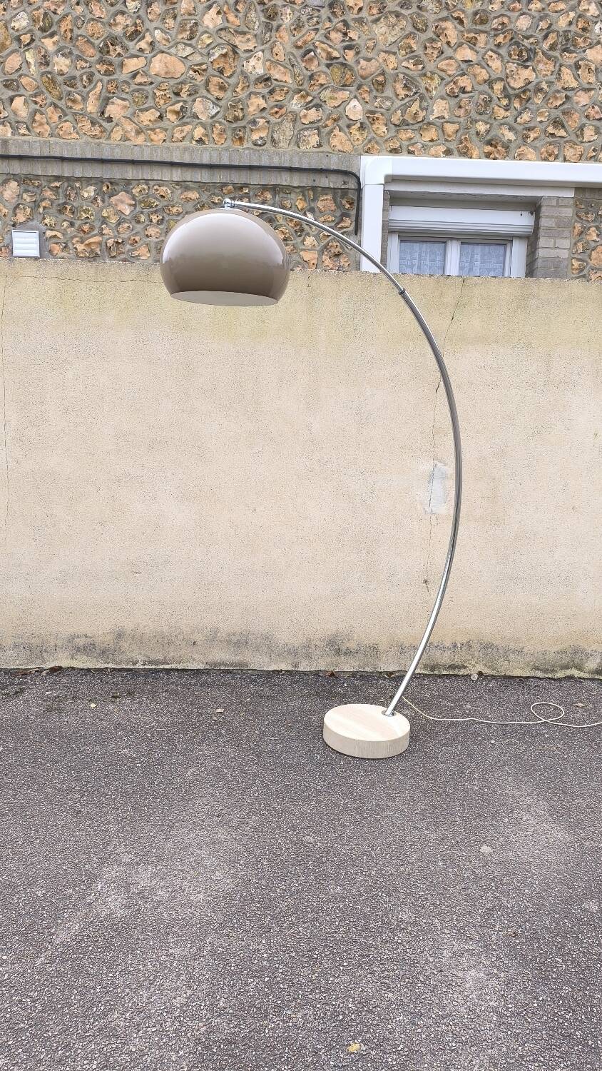 Arc floor lamp by Harvey Guzzini 70s