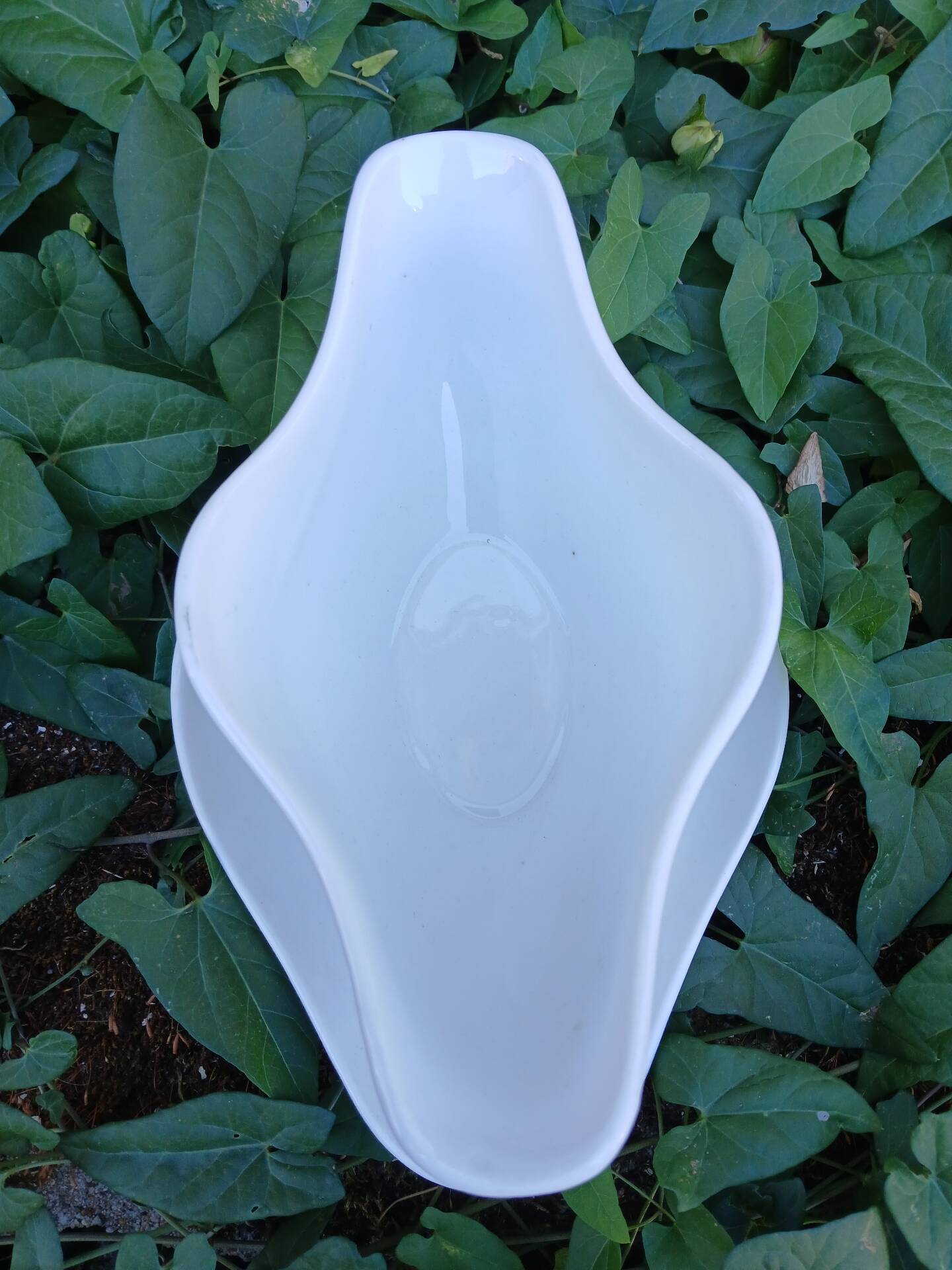 Saucière en faïence blanche 