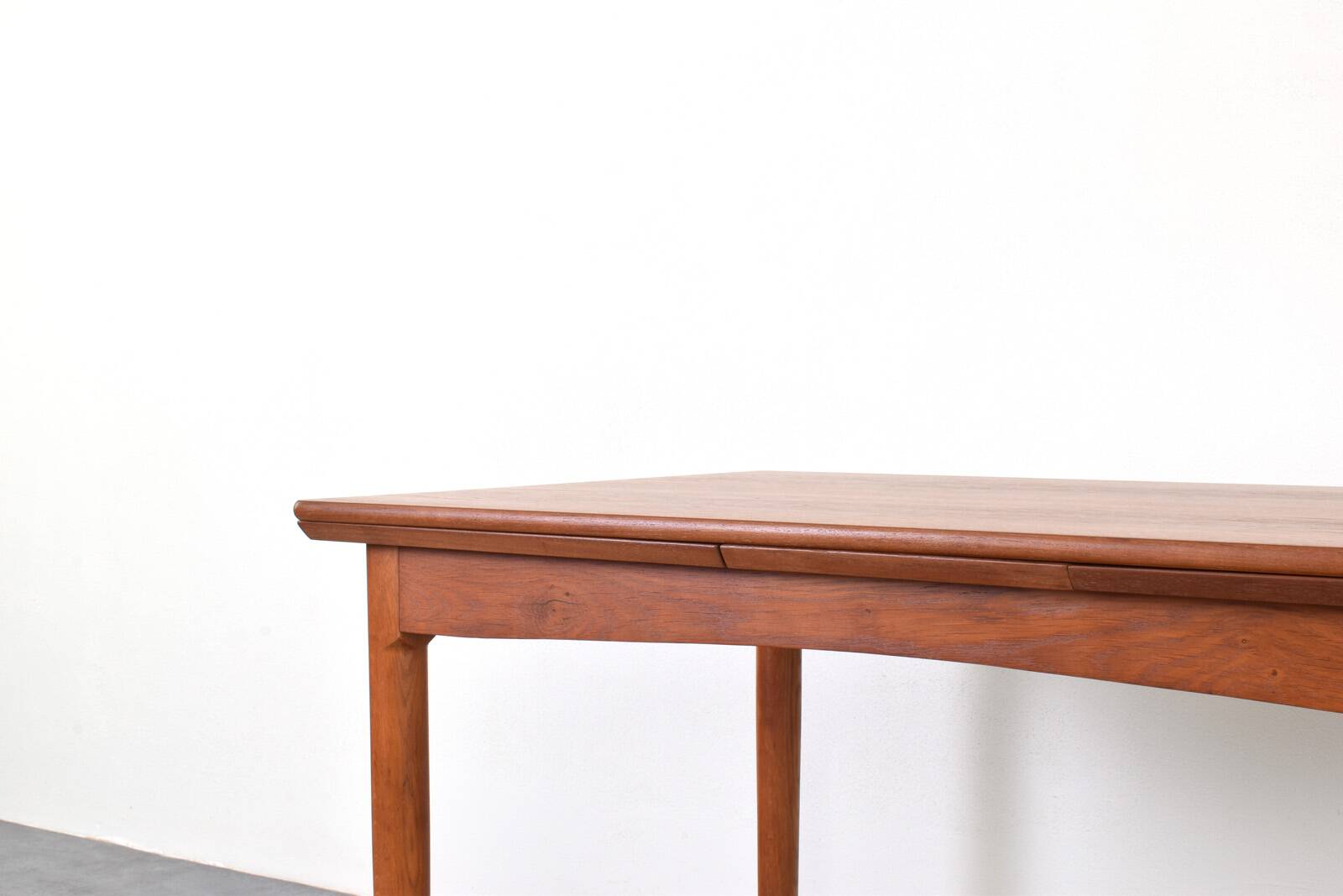 Mid-Century Danish Teak Extendable Dining Table, 1960s.