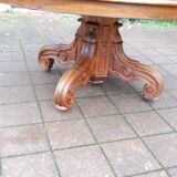 Extensible Napoleon III table in walnut, late 19th century.