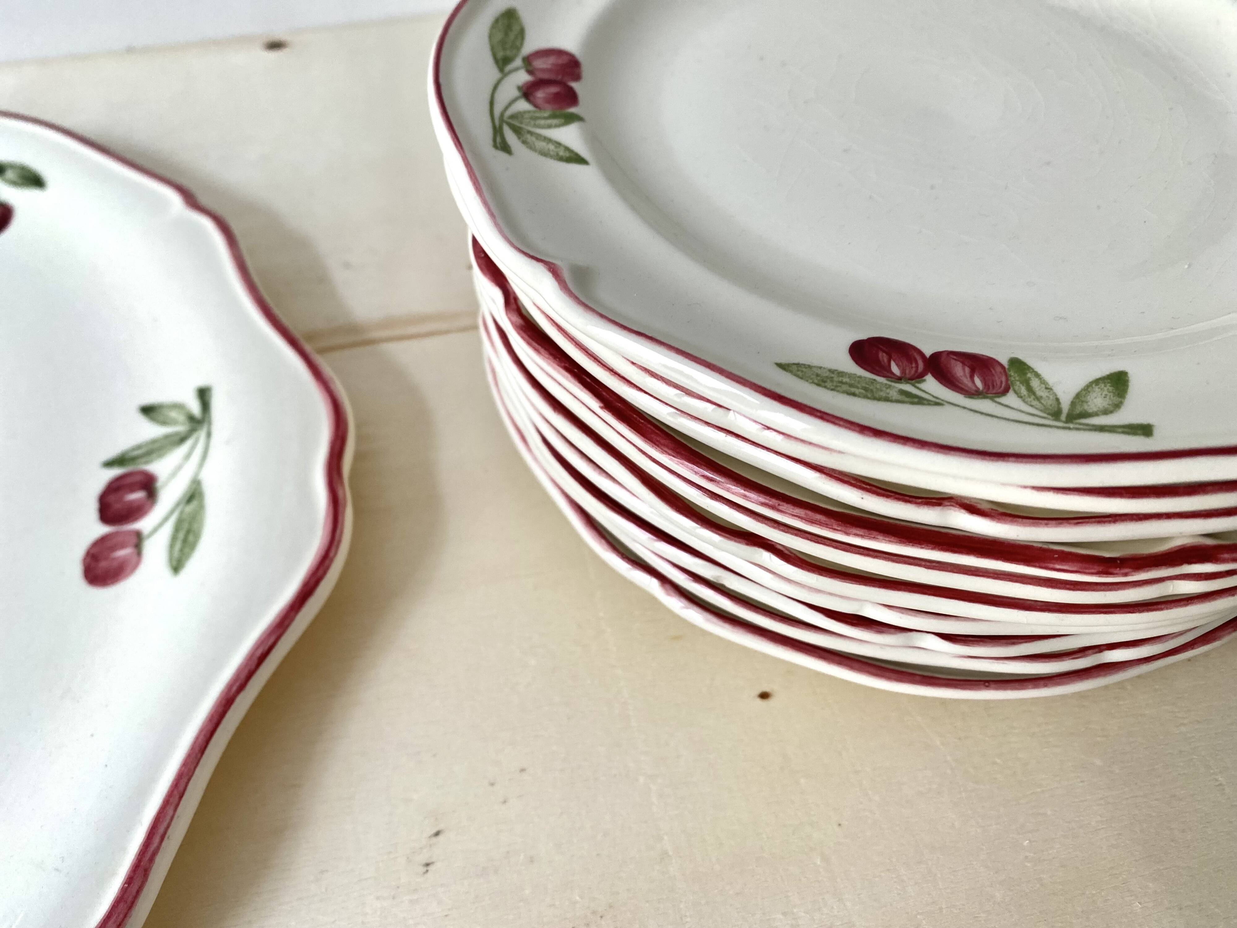 "Cherries" dessert service by Gien vintage, pie dish + 10 dessert plates, Faien ceramic
