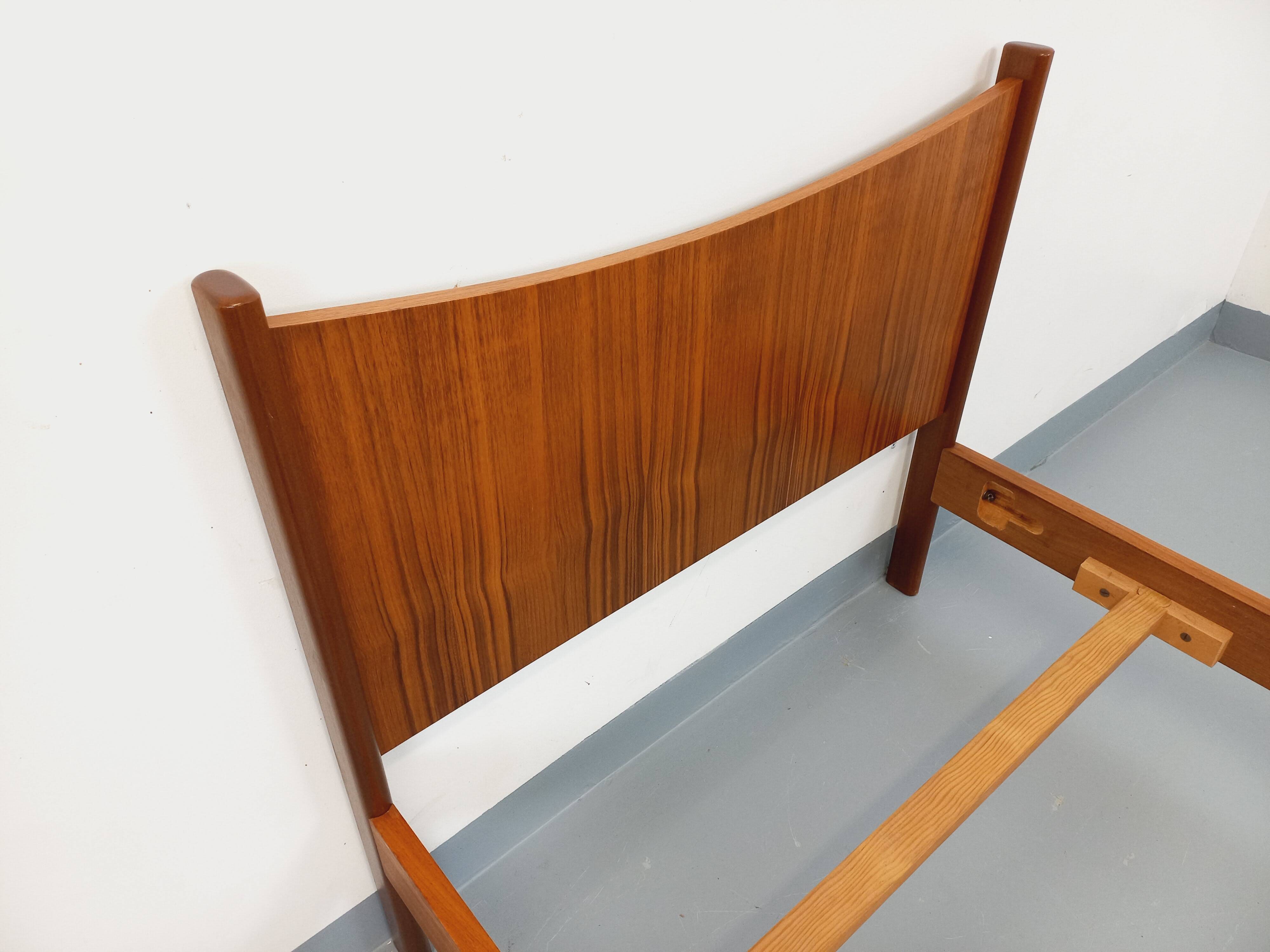 Light simple vintage Scandinavian style in teak from the 1960s.