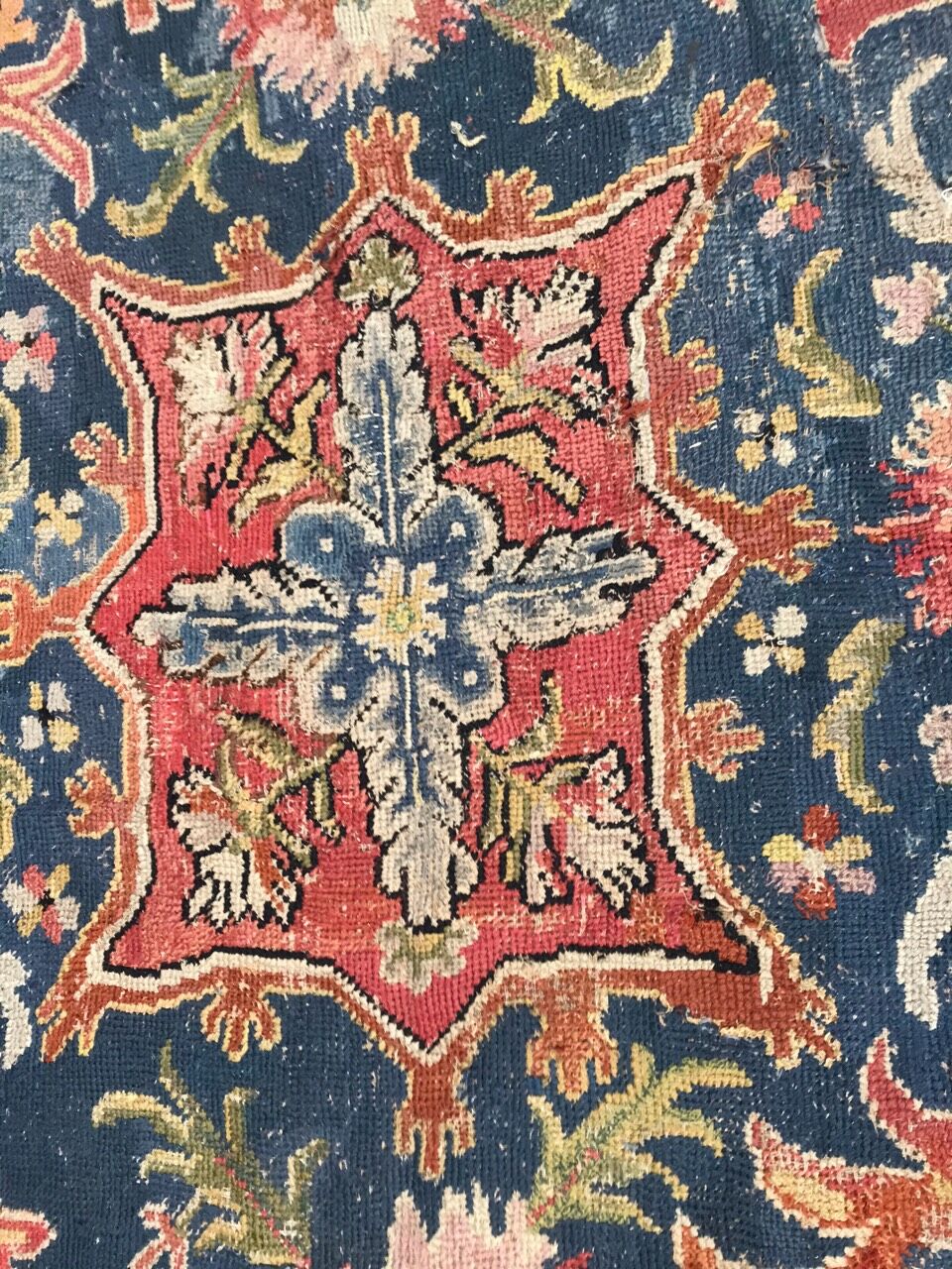 Ancient Portuguese dot rugiola 168x258 cm