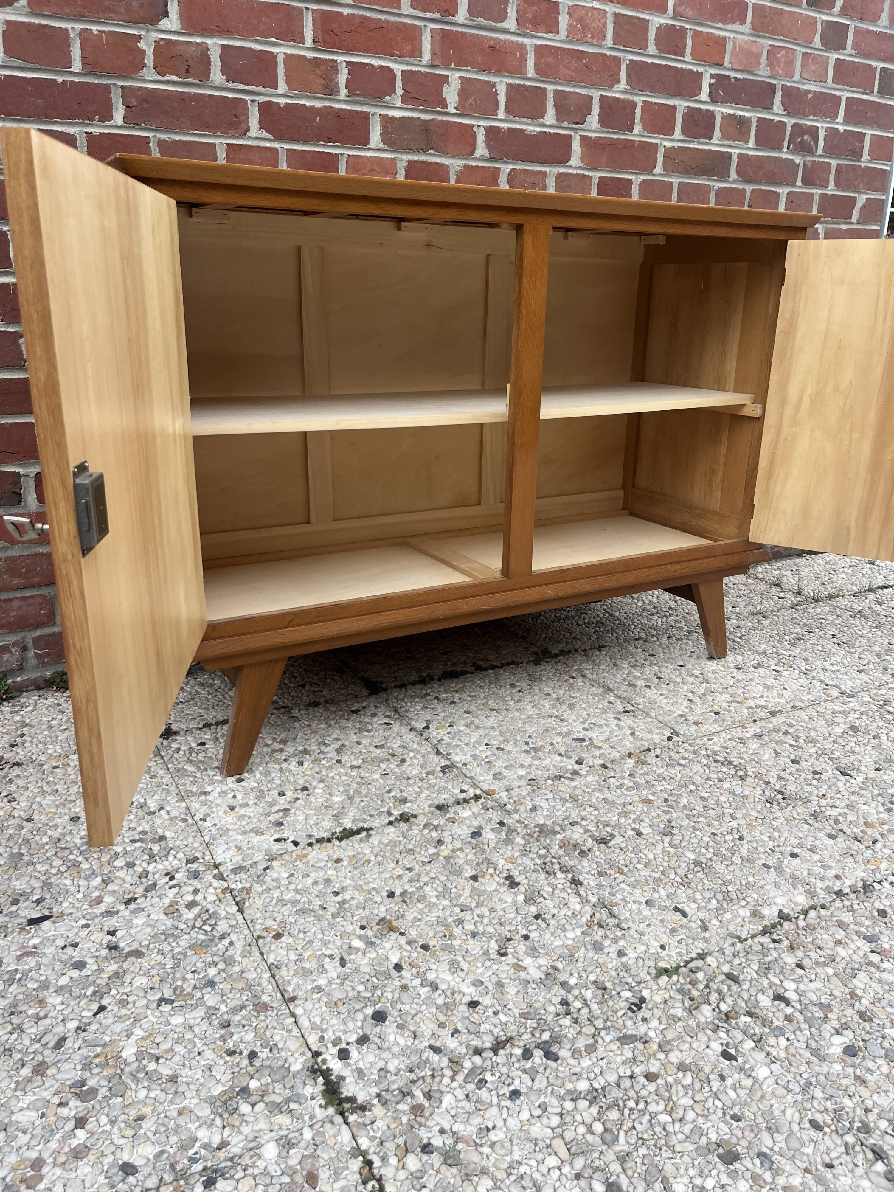 Commode vintage pieds compas