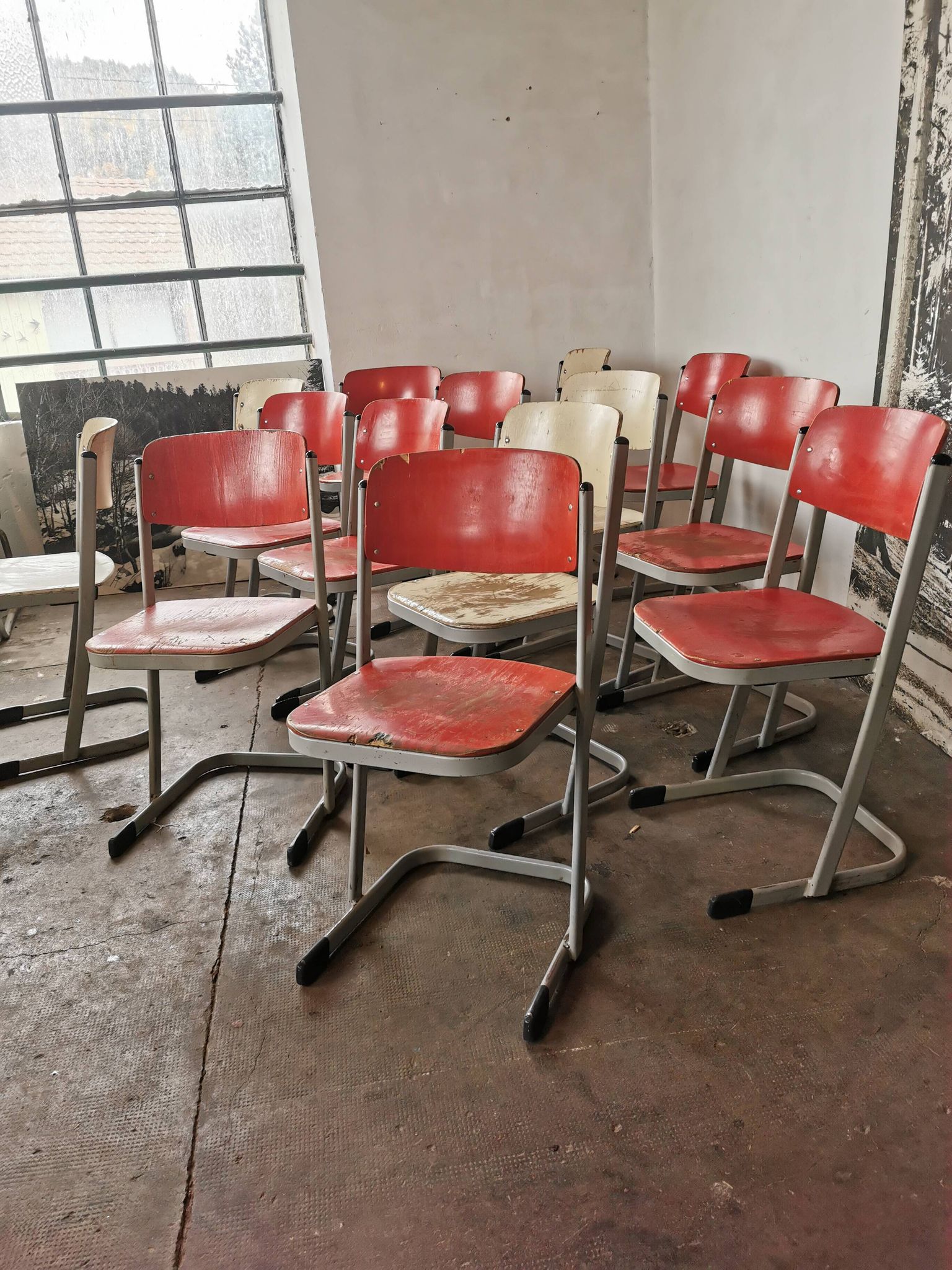 Set of 14 vintage stackable chairs