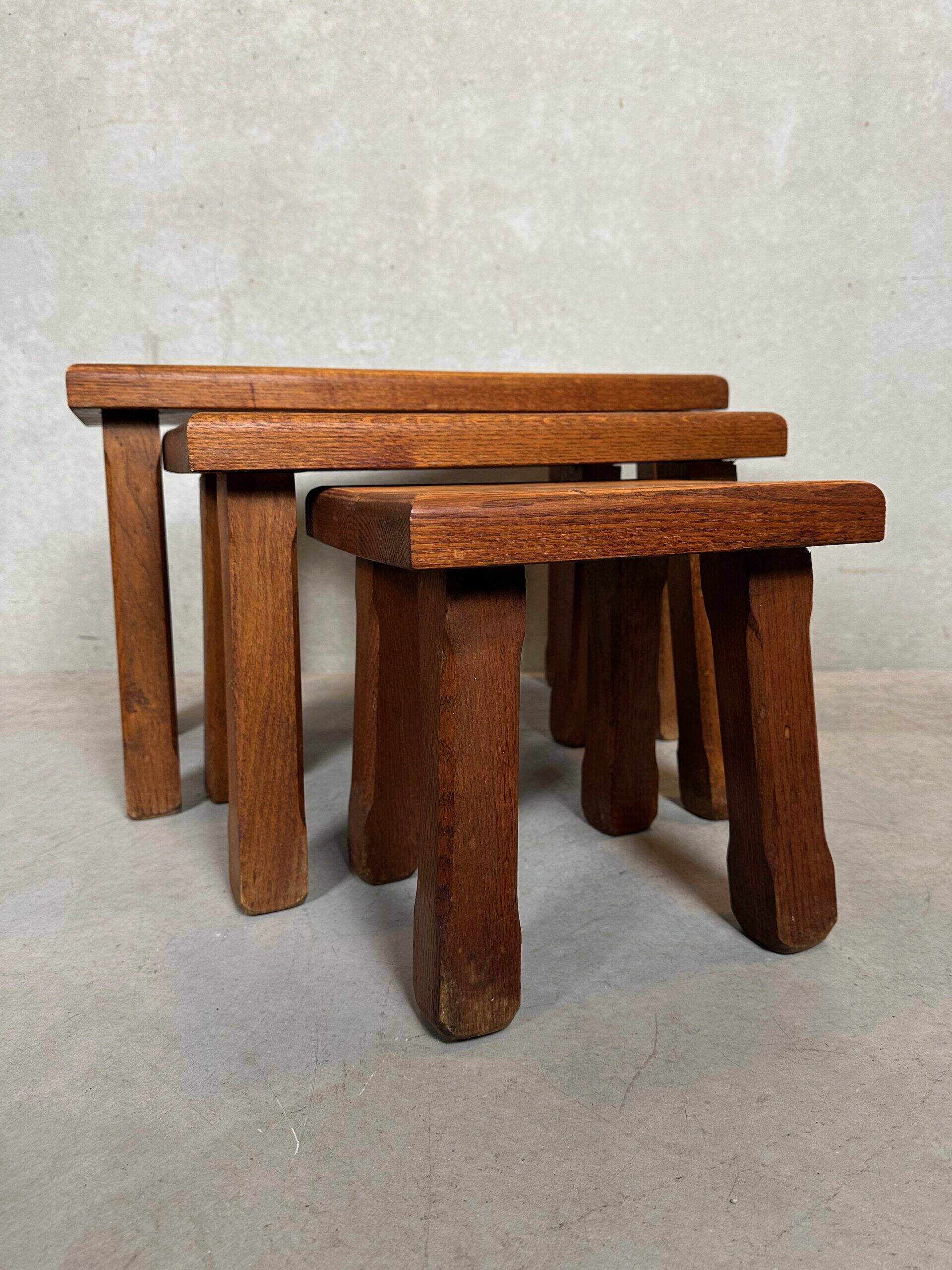 3x brutalist nesting tables – oak