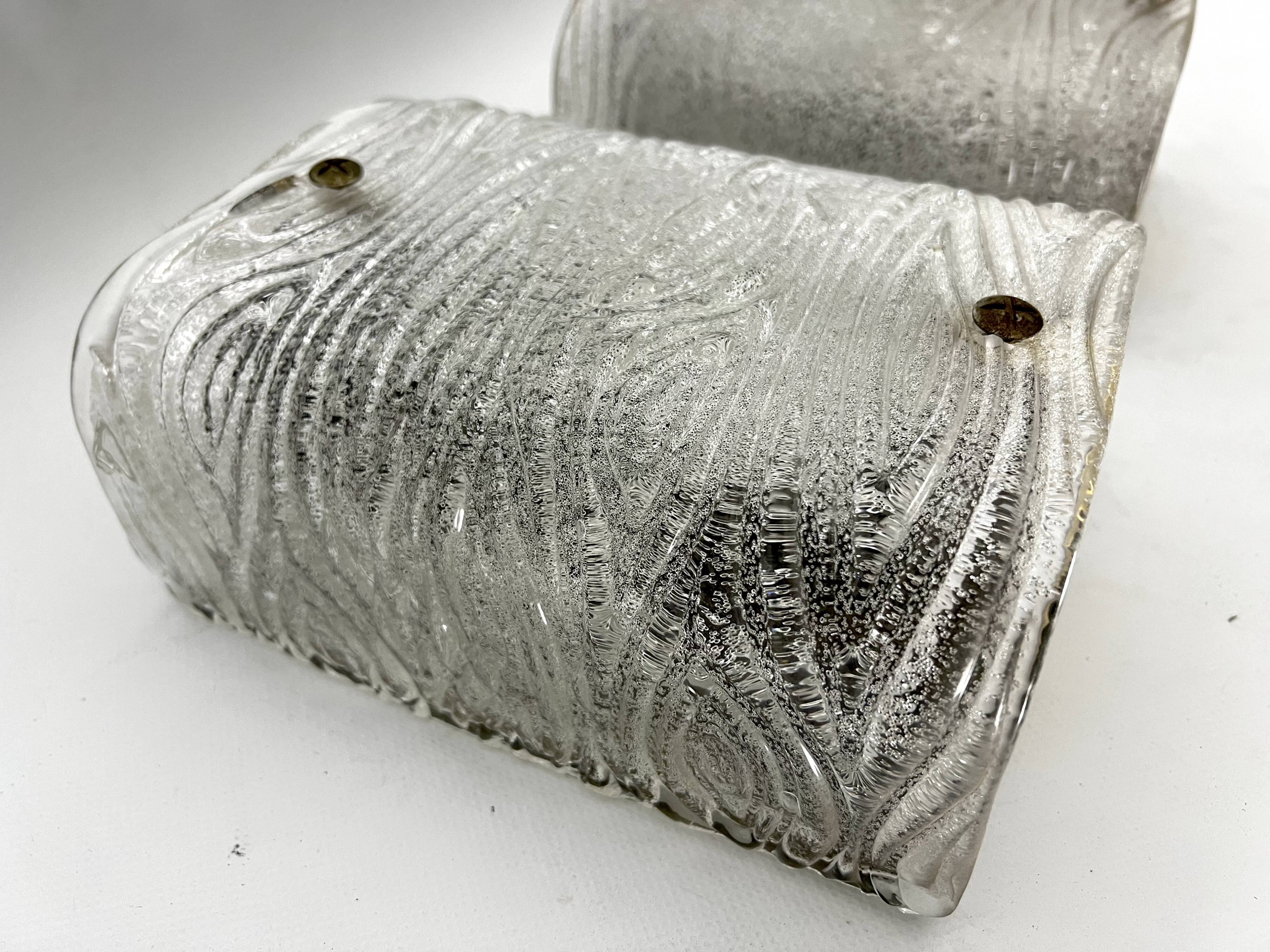 Toni Zuccheri, Mid-Century pair of corteccia Murano glass sconces for Venini. Italy 1960s