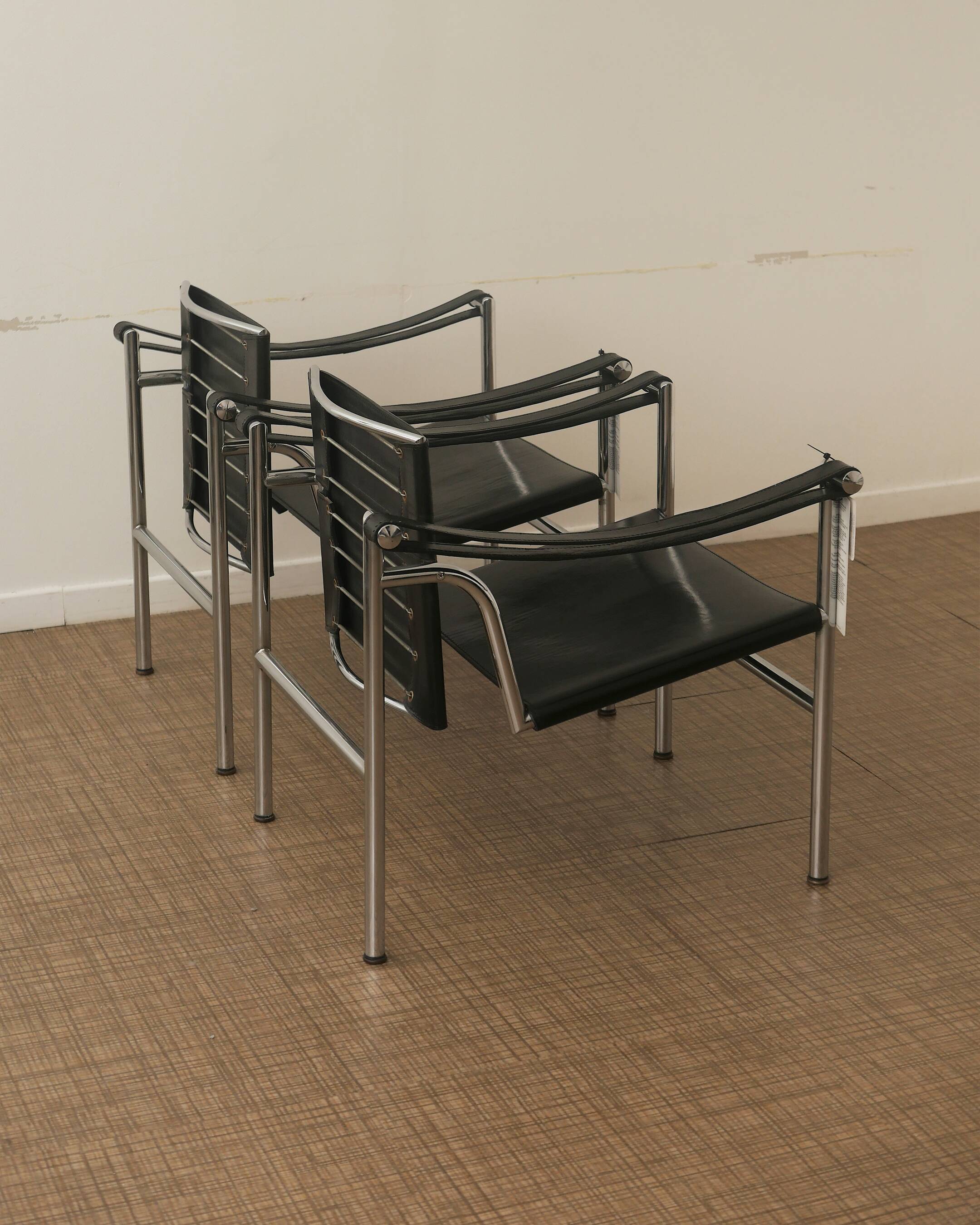 Paire de fauteuils LC1 Le Corbusier / Charlotte Perriand