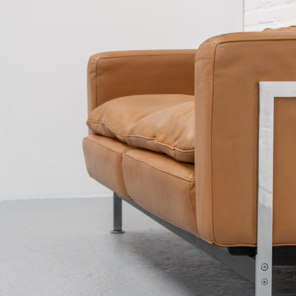 RH-302 two-seater sofa Haussmann De Sede