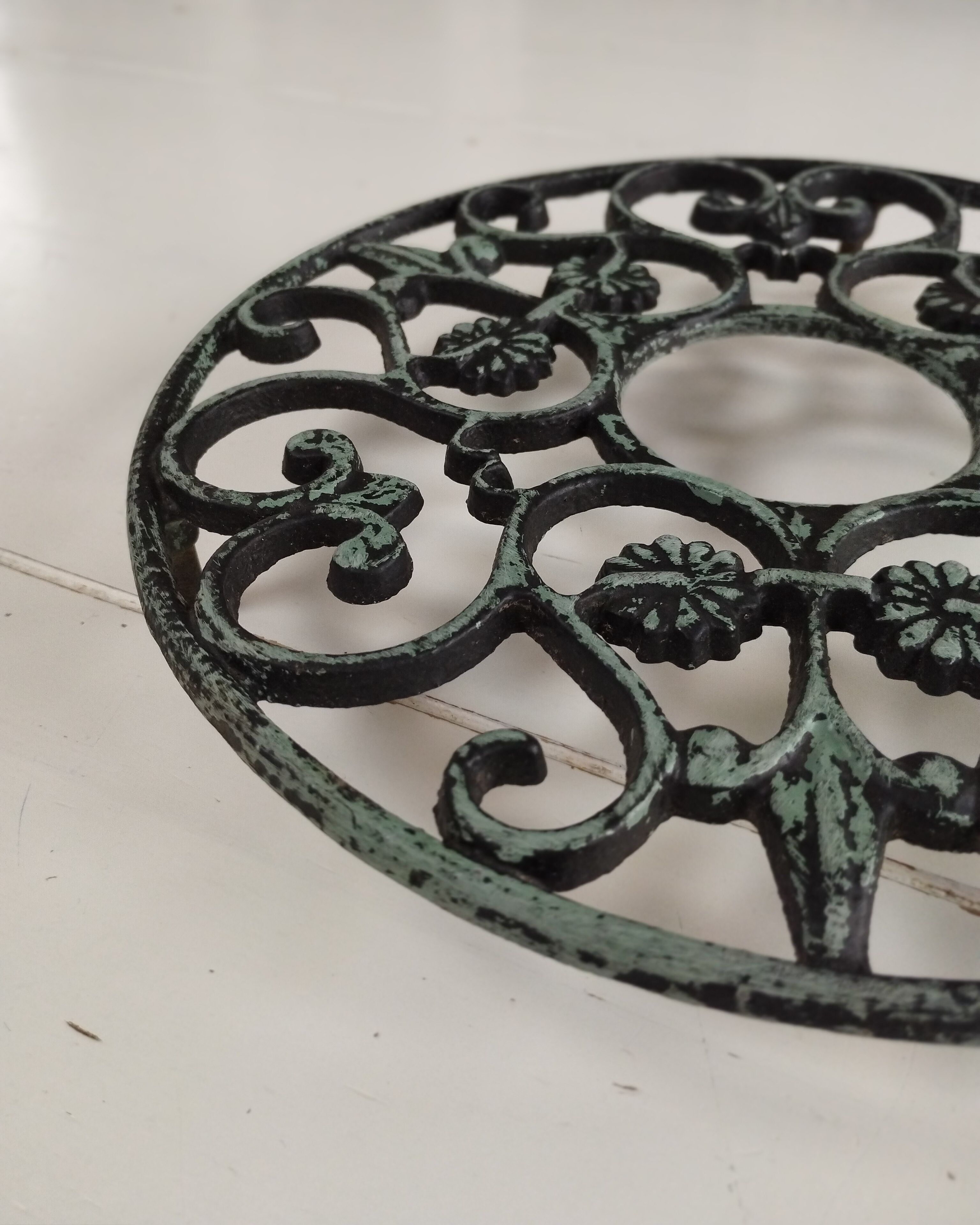 Vintage cast iron trifle