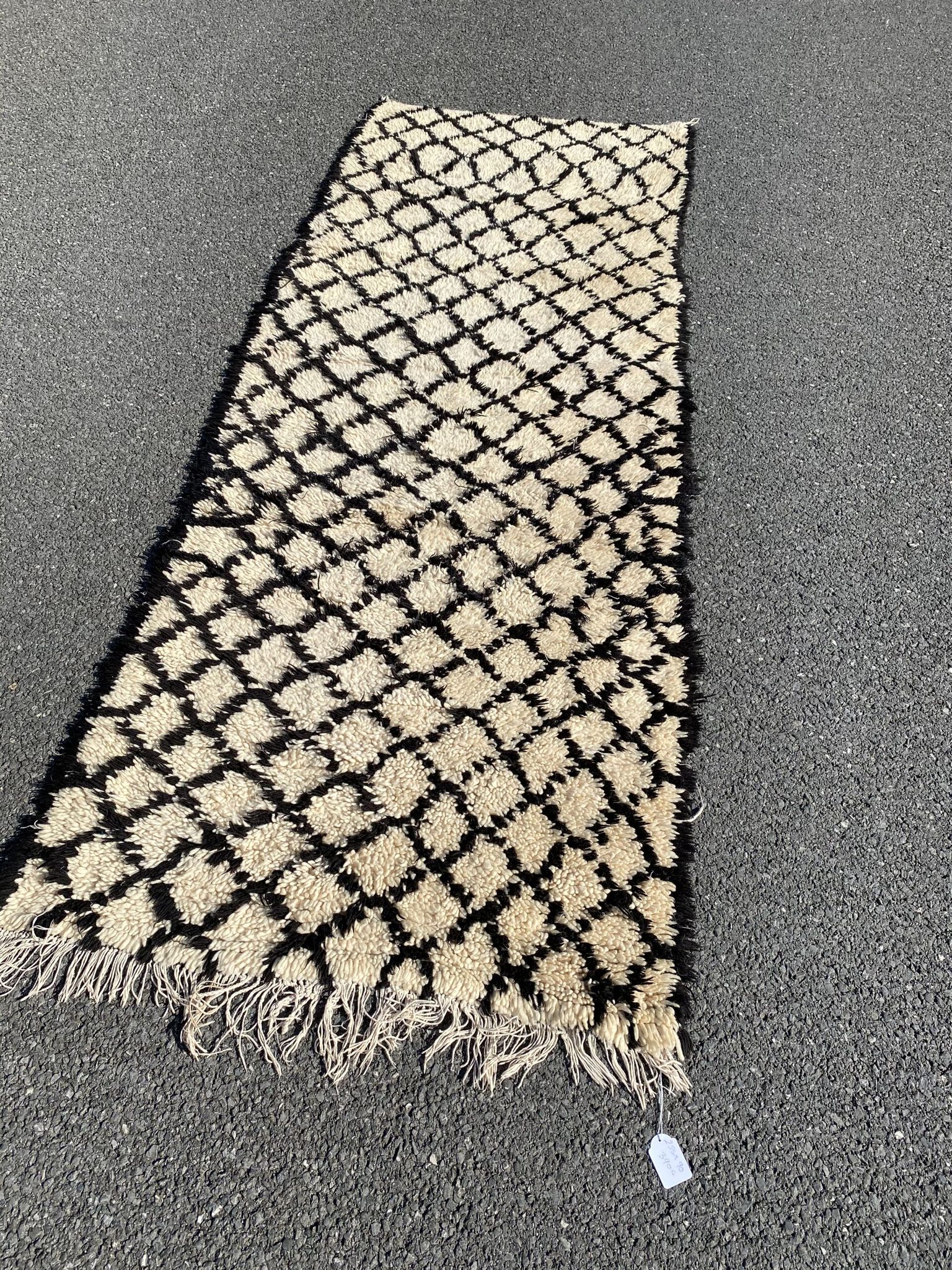 Berber carpet corridor beni ouarain vintage 90×255 cm