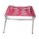 Red scoubidou foot rest