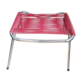 Red scoubidou foot rest