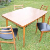 vintage dining table - 4 chairs