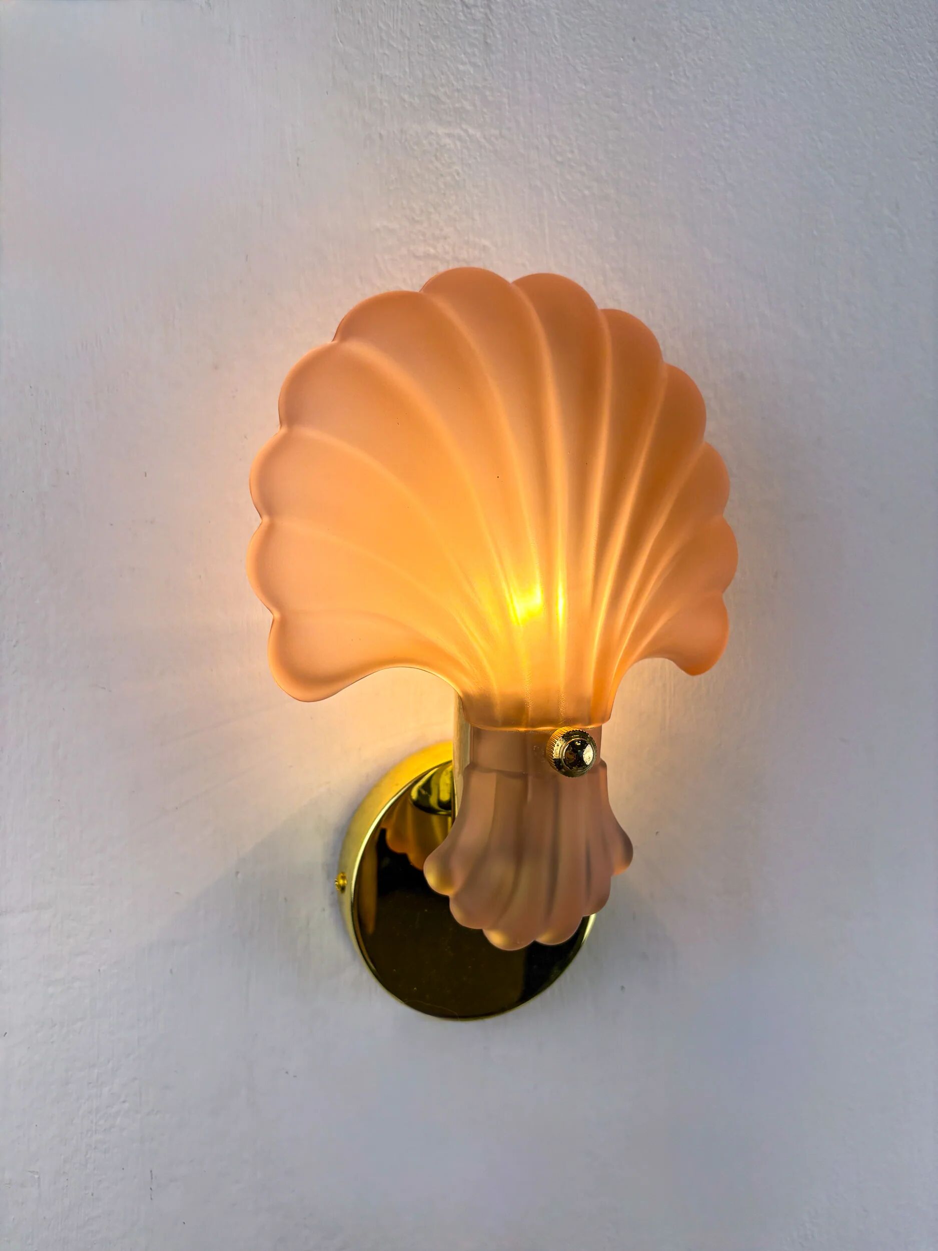 French Art Deco shell wall sconce – amber glass, 1970s