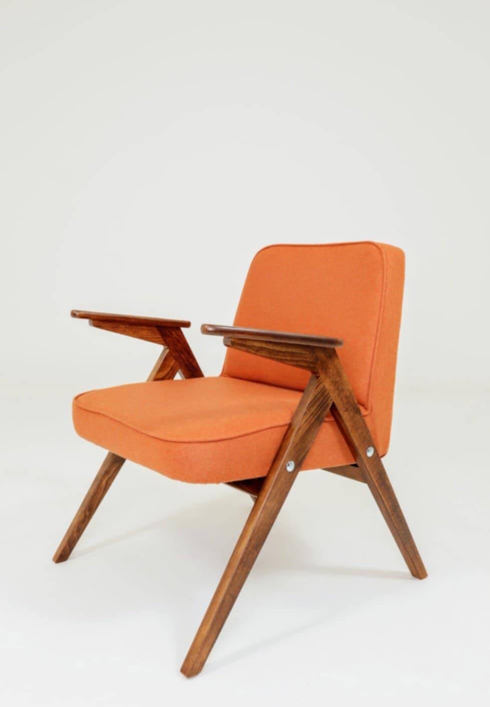 Fauteuil lounge vintage en laine, tissu orange et bois de hêtre
