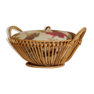 Sewing box or rattan suitcase
