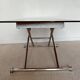 Table relevable vintage verre rouge et chrome-design 1970/1980