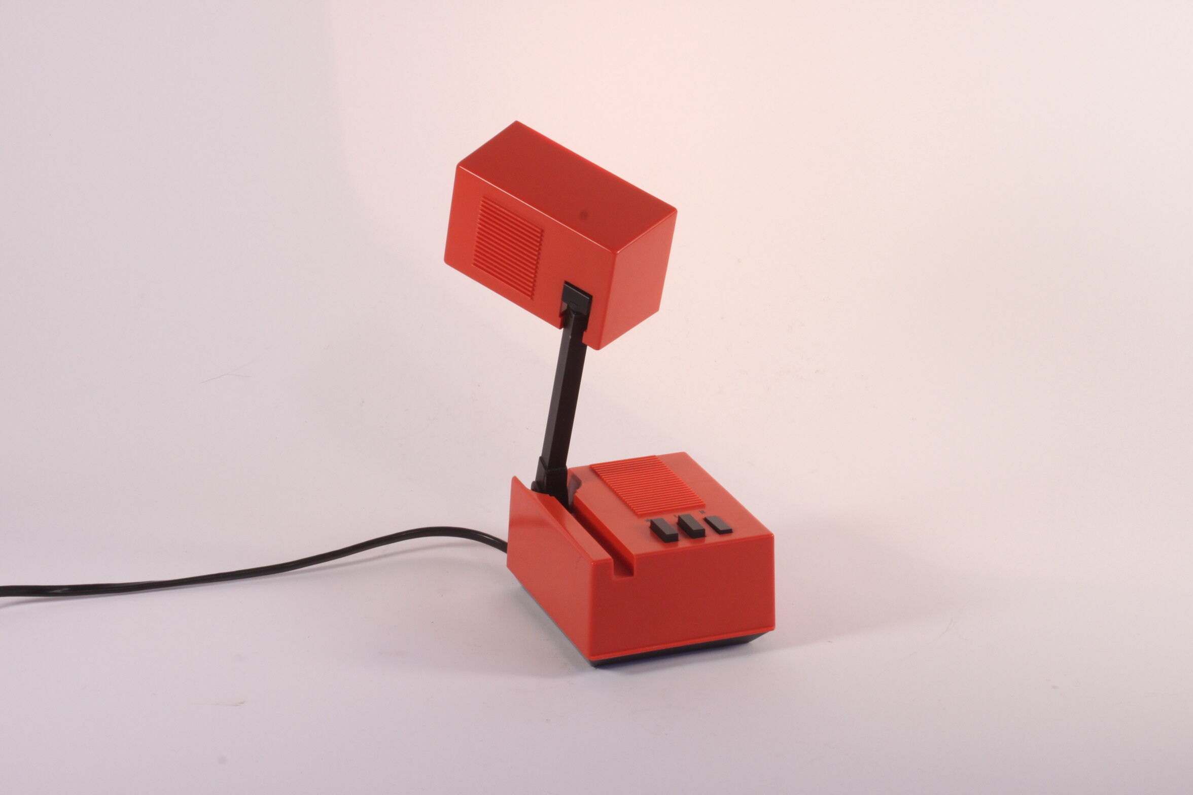 Lampe de lecture compacte rouge par Staff Leuchten, Allemagne années 1960.