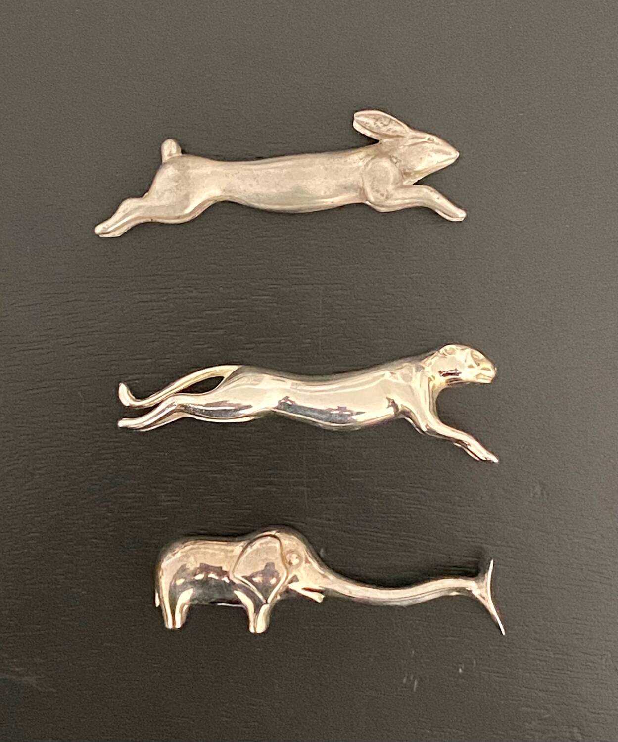 6 various animal-shaped metal knife holders