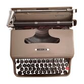 Machine à écrire Olivetti Lettera 22