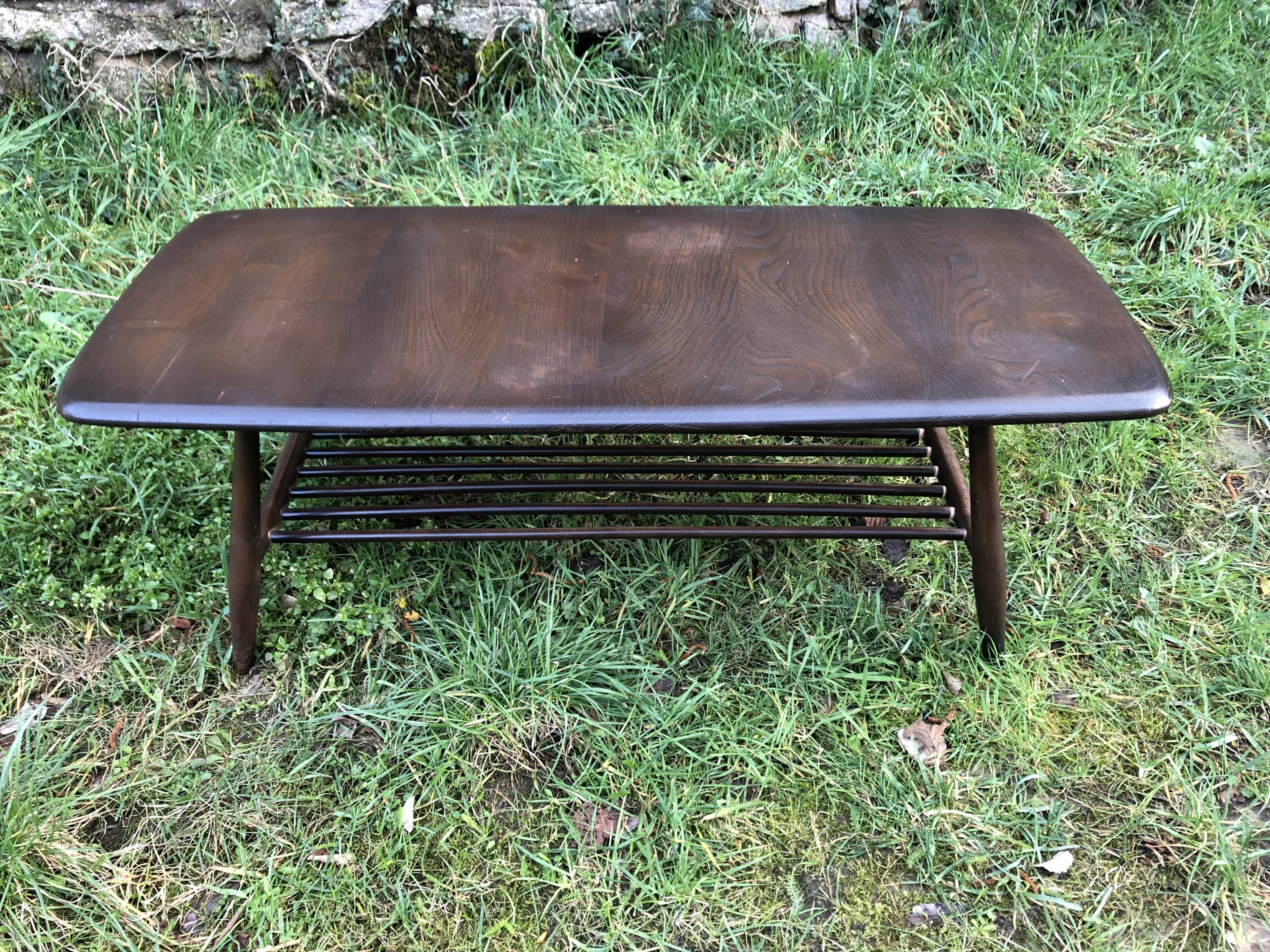 Table basse Ercol Double plateau années 60 Design