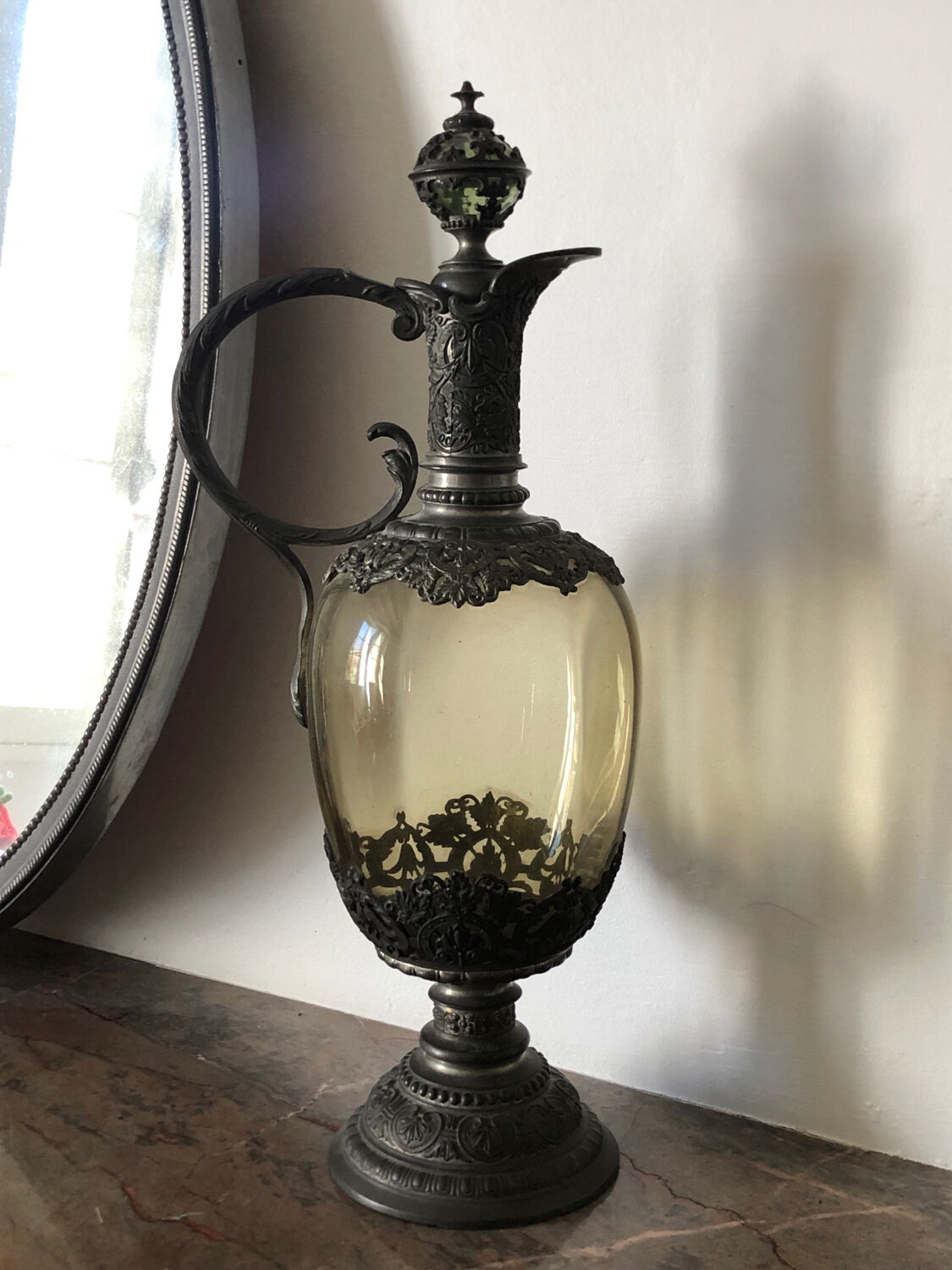 Aiguière étain et verre soufflé XIX style renaissance
