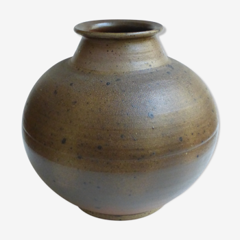 Daniel Auger, sandstone vase, 1980's