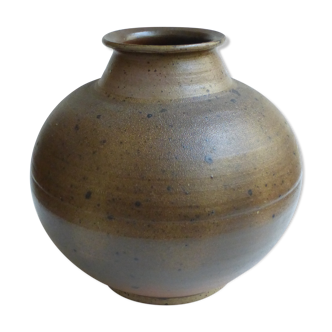 Daniel Auger, sandstone vase, 1980's