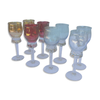 8 verres a pied colores