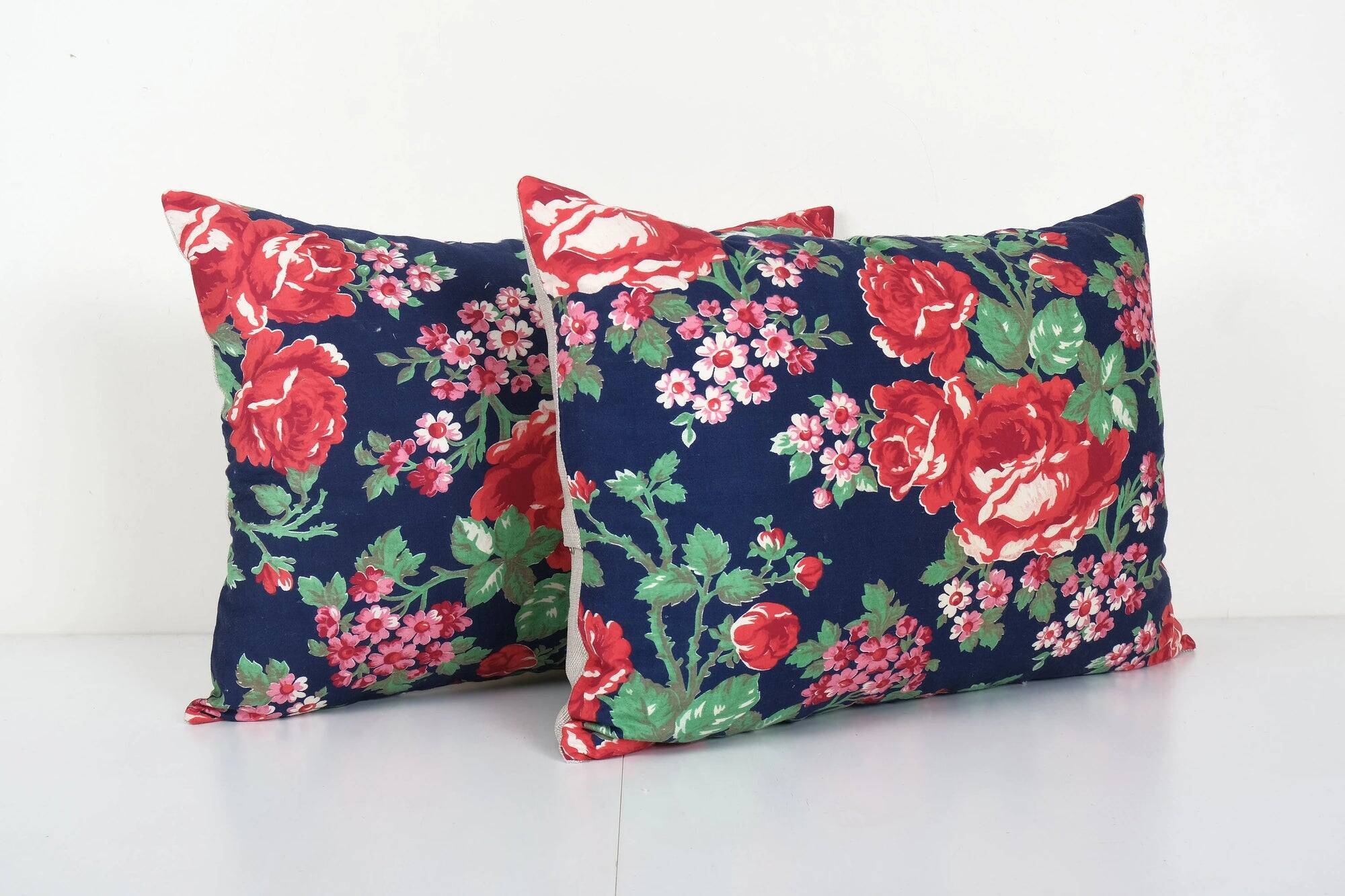 Set of 2 vintage Turkish cushion covers 41x56 cm