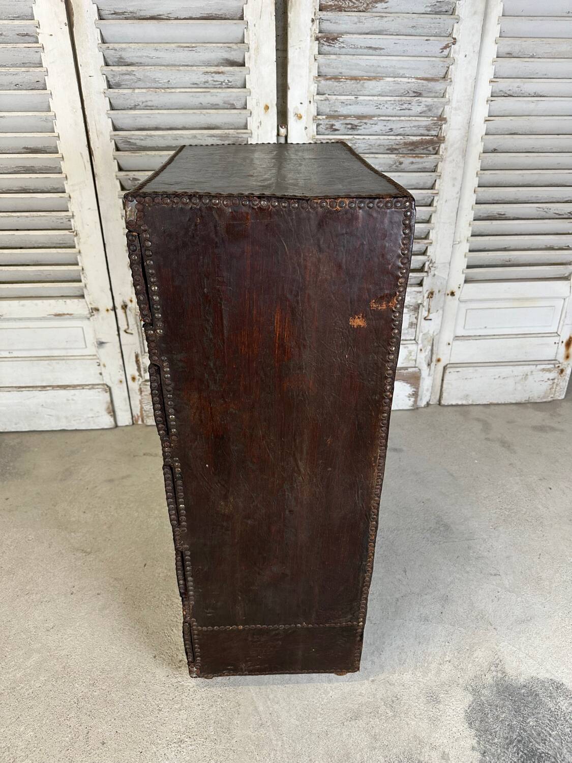 Commode semainier vintage en cuir