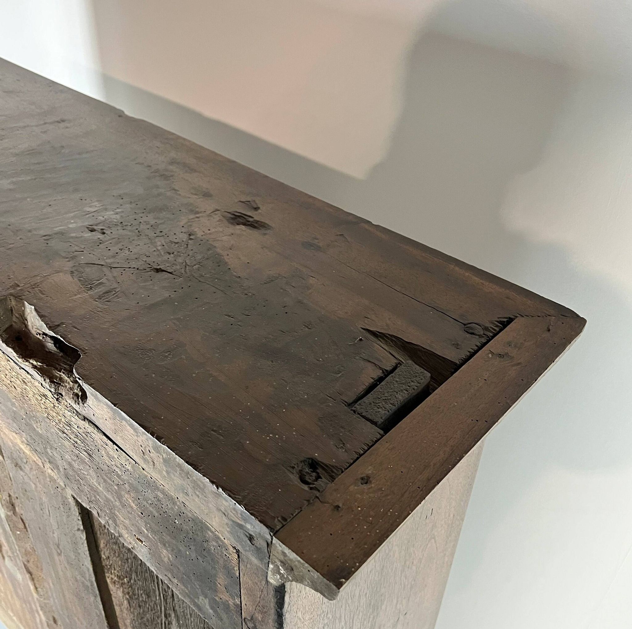 Walnut cabinet with 8 drawers Stipo Monetiere, Piedmont 17th century, furniture Italy 17th century