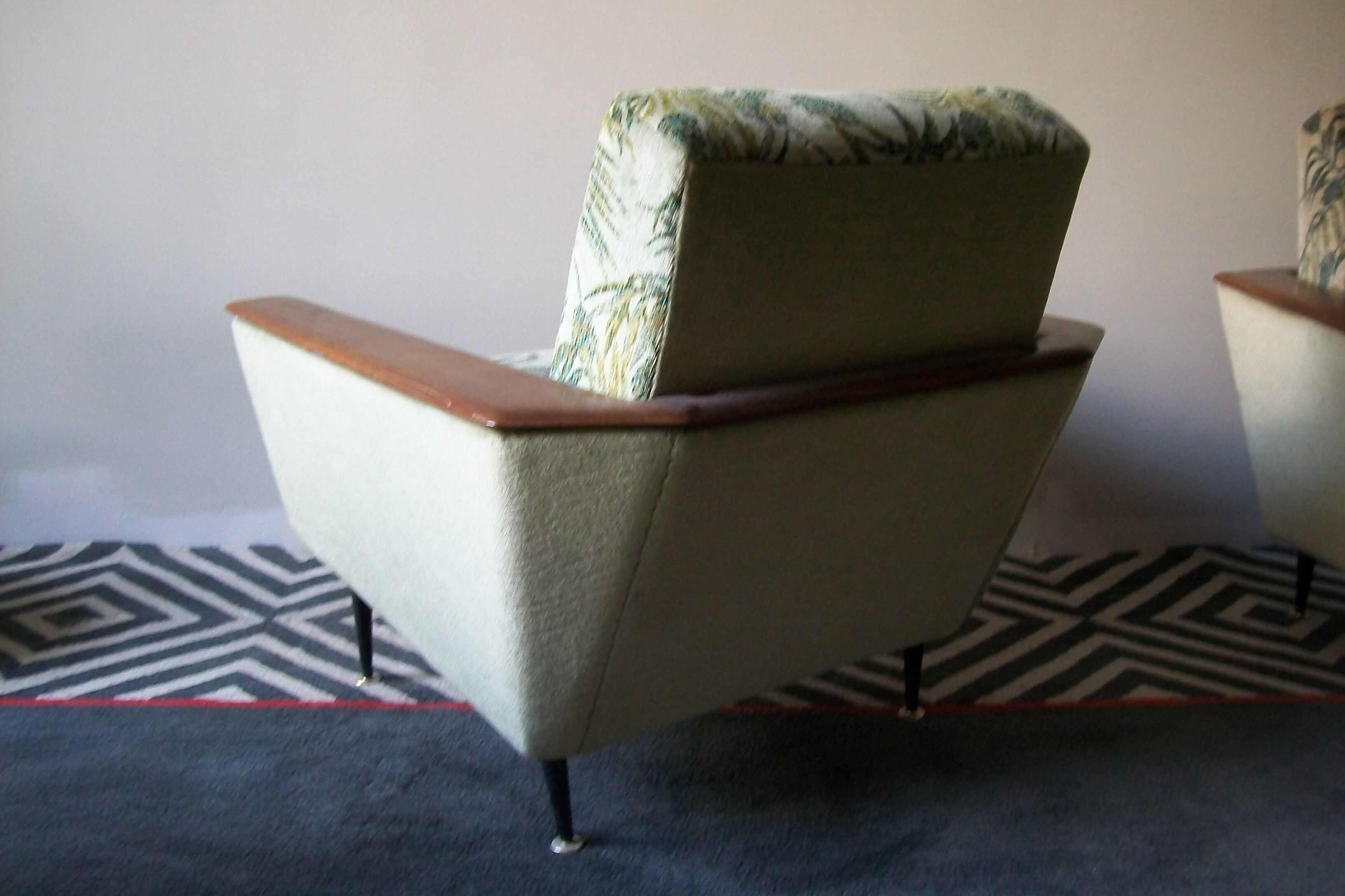 Pair of italian lounge chairs afrormosia and mohair, 1940s