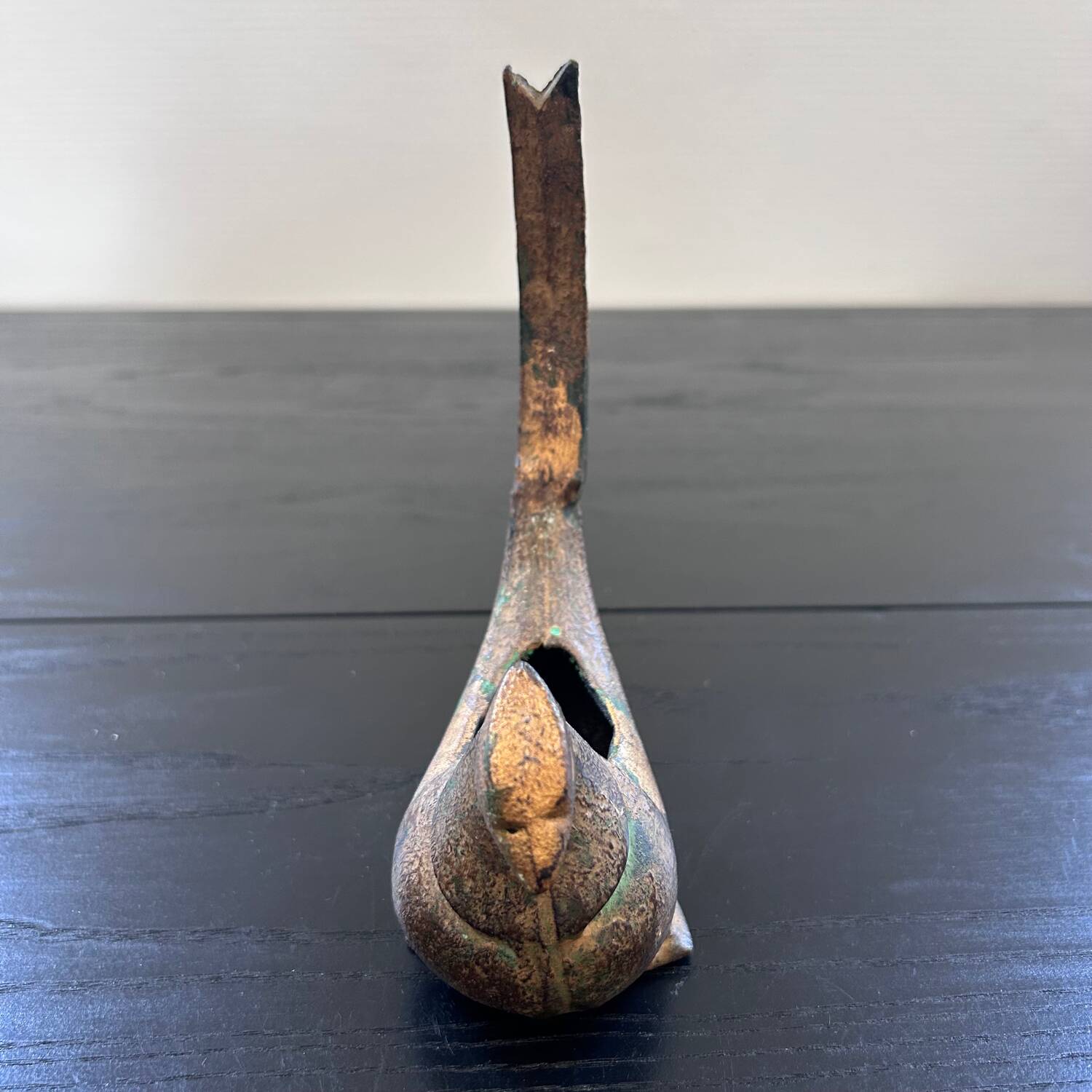 Zoomorphic ashtray in patinated bronze