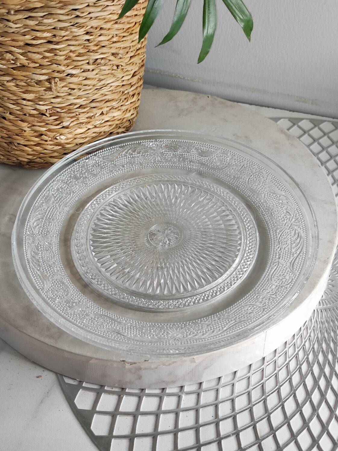 Clear dessert plates