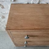 Commode ancienne en chêne massif brut