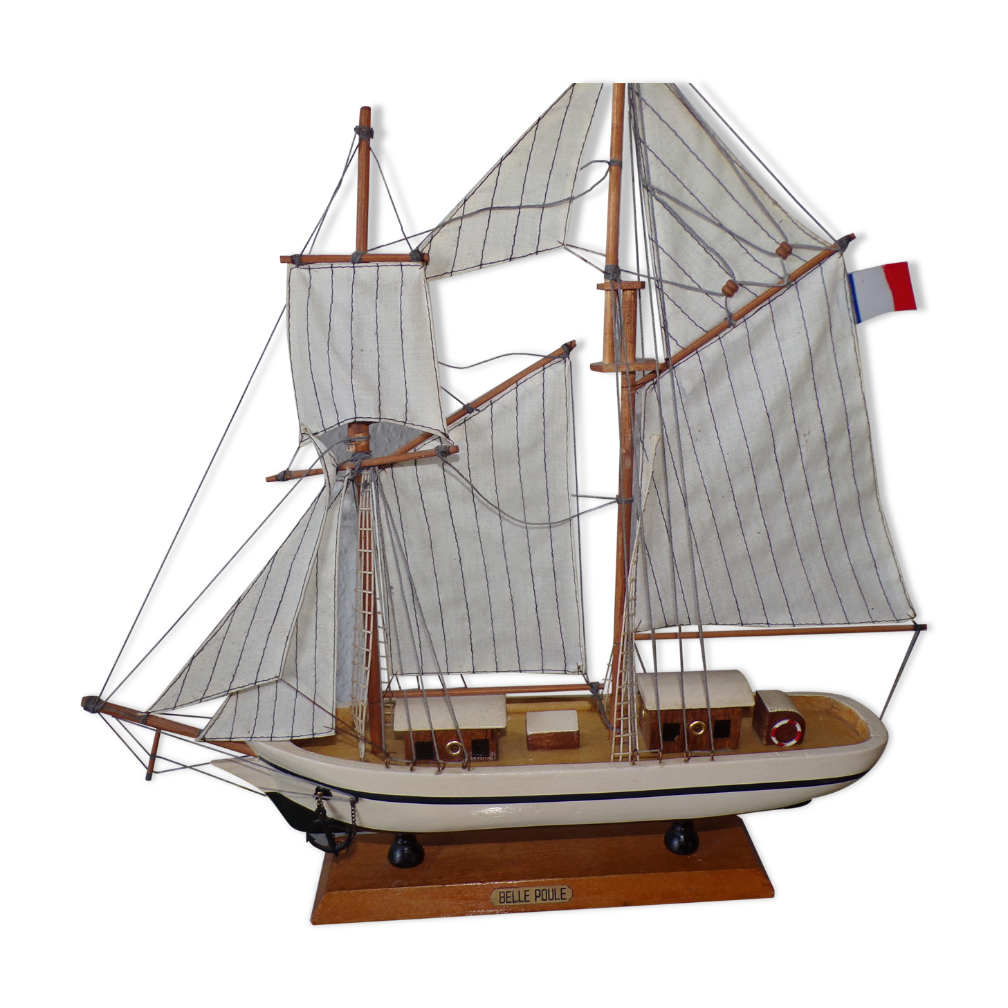 Wooden boat model Belle Poule