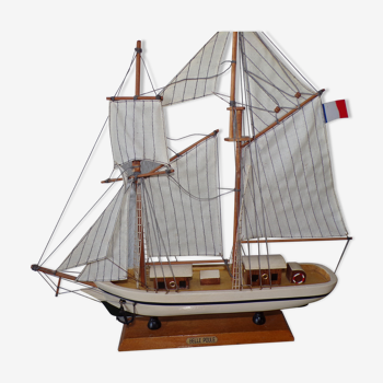 Maquette bateau en bois Belle Poule