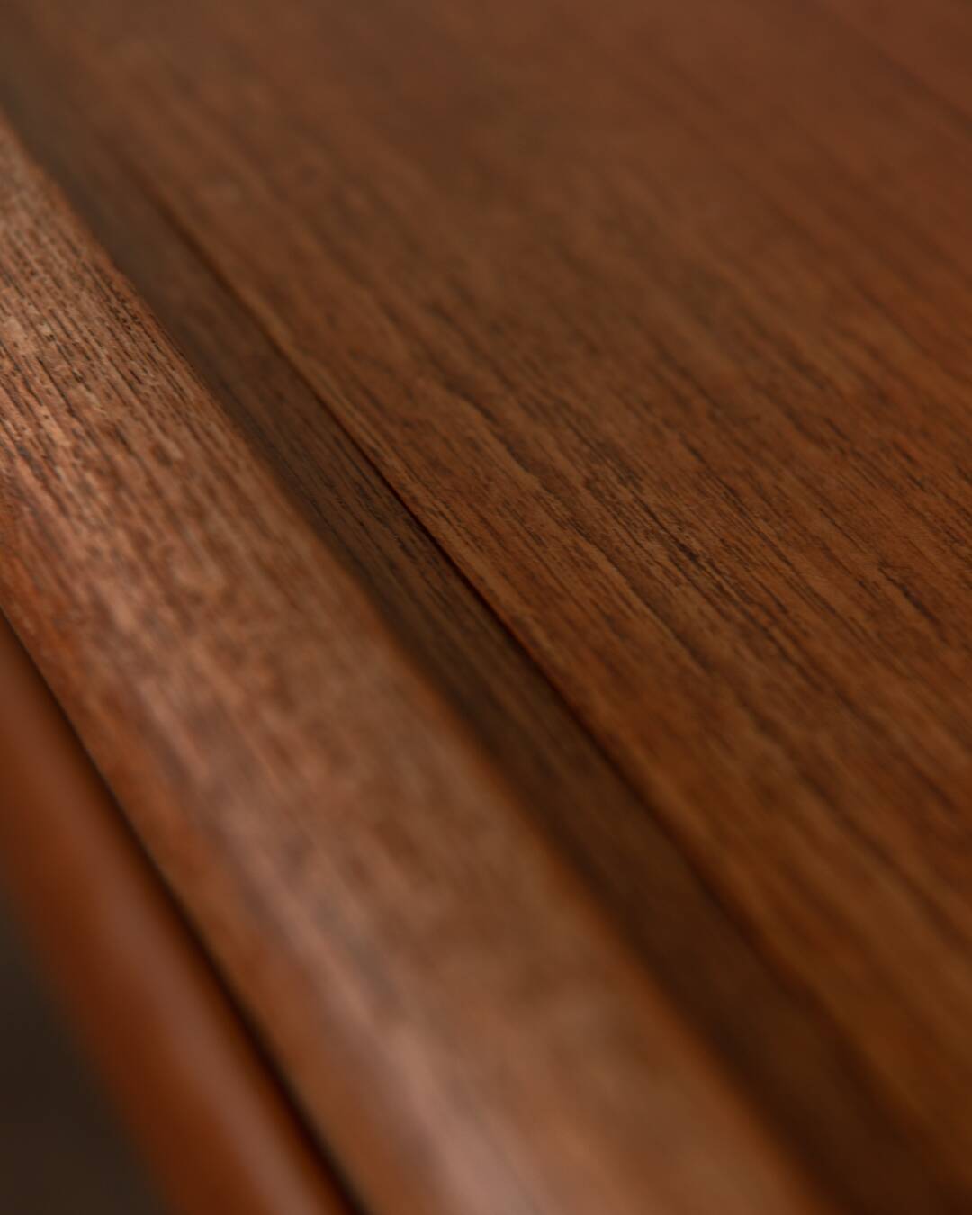 Table basse en teck danois par Grete Jalk avec cadre à lattes, années 1960.