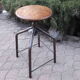 Tabouret à vis