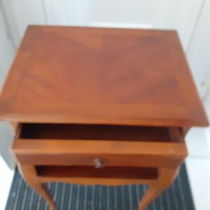 table de chevet en en merisier